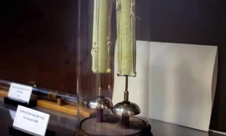 Das Rätsel der elektrischen Glocke, deren Akku seit 175 Jahren hält